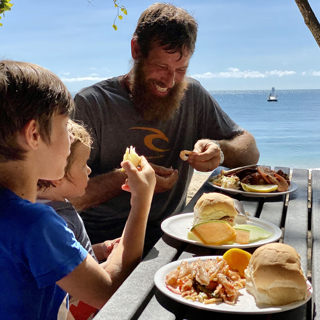 Frankland_Islands-Beachside Buffet Lunch